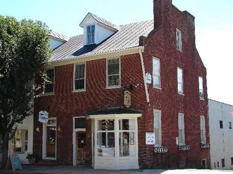 Take A Step Back In Time In The Quaint And Historic Town Of Orange Va