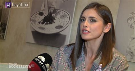 Edin džeko iznenadio suprugu za rođendan! Nije mogla sakriti suze: Amra Džeko se rasplakala tokom ...