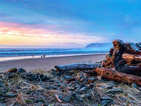 Search for the perfect oregon coast hotel with the lowest room rates and best amenities by reviewing hotel details, guest reviews, photos and more! Arch Cape, Oregon, near Cannon Beach in 2020 | Arch cape ...