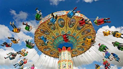 Fair Season – Bing Wallpaper Download