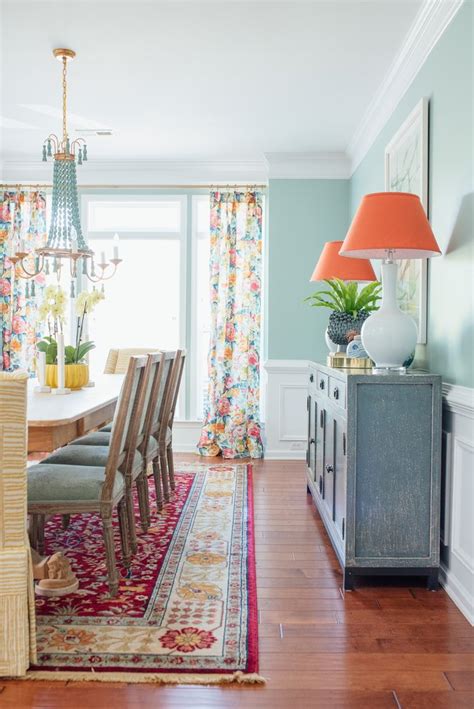 What Color Goes With Turquoise Walls Explained