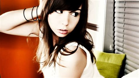 Ariel Rebel Redhead Hd Wallpaper Wallpaperbetter