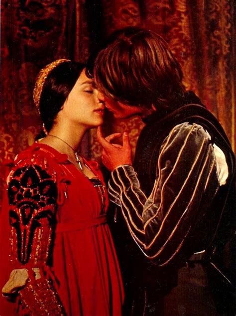 Juliet Capulet And Romeo Montague In Romeo And Juliet 1968 With Images Zeffirelli Romeo