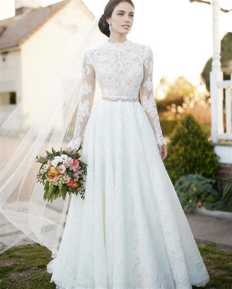 Elegant Lace A Line Wedding Dresses High Neck Long Sleeve Bridal Gown