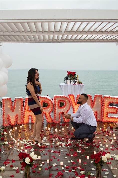 18 Best Romantic Proposals That Inspire You | Romantic proposal