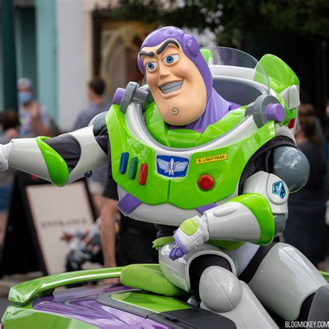 Buzz Lightyear Debuts New Character Look At Disney World
