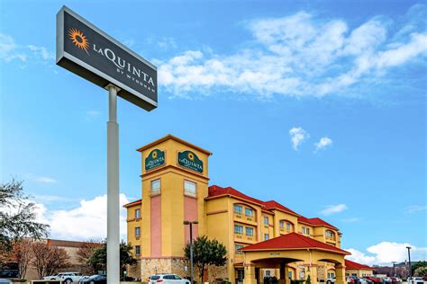 La Quinta Inn & Suites by Wyndham DFW Airport West - Bedford | Bedford