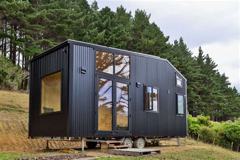 13 Modern Minimalist Tiny House Design Ideas For Your Convenience 24