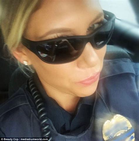 Policewoman Is Also A Popular Beauty Blogger Beauty Cop