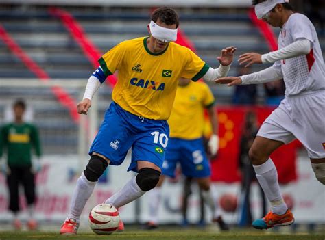 Assista futebol online grátis, nba online grátis, ufc, wwe, fórmula 1. Maior campeão da história: Brasil é a referência no ...