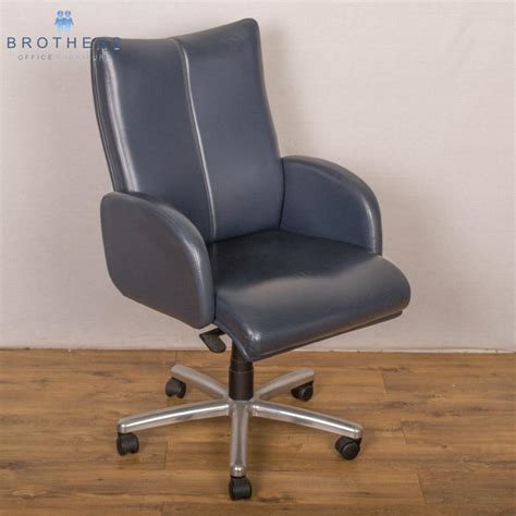 Shop our blue leather desk chair selection from the world's finest dealers on 1stdibs. Blue Leather Executive Office Chair