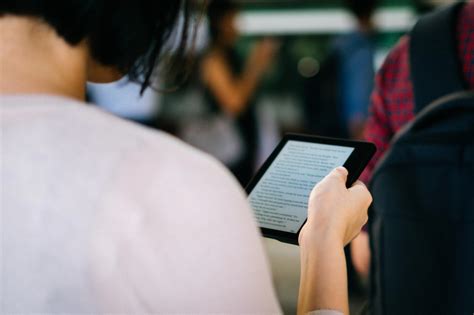 Kindle Or Ipad Which Device Is Better For Reading Good E Reader