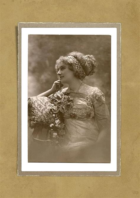 lady girl woman 1920 portrait old fashion vintage frame collage pikist