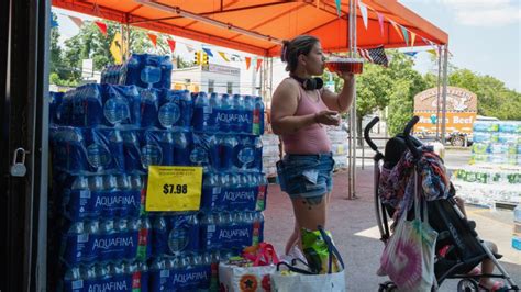 Us Heat Wave Parts Of The Us Bake Under Triple Digit Temperatures With