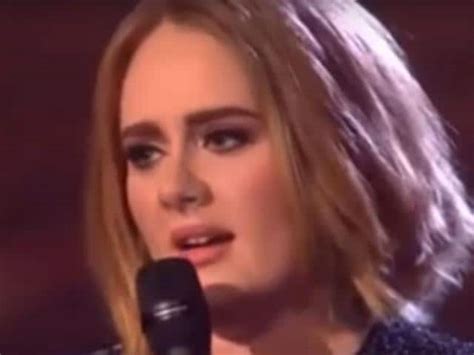 Adeles Debuts New Hairdo At X Factor Uk Finale Hindustan Times