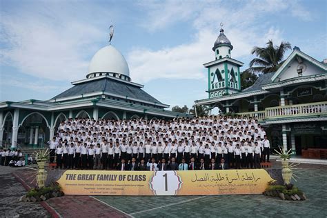 Perfotoan Untuk Mengabadikan Kenangan Santri Pondok Modern Darussalam Gontor