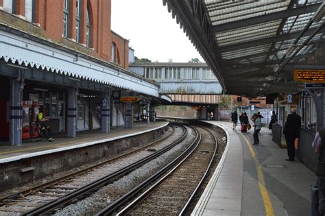 Tunbridge Wells Station © N Chadwick Geograph Britain And Ireland