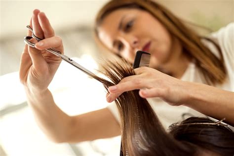 Formulated with jamaican black castor oil and shea butter, this deep conditioner hair masque strengthens damaged hair and chemically processed hair. Salon Treatments for Damaged Hair | Free Health Remedies