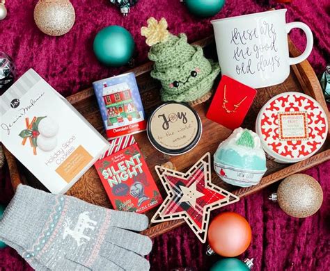 cratejoy the best monthly subscription boxes for all passions holiday t shopping t