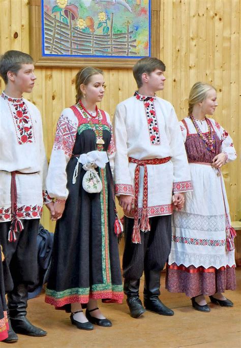 Traditional Russian Folk Costume русские традиционные народные костюмы с изображениями
