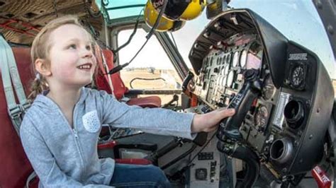 Pilot Inspires Young Women To Pursue Aviation Industry Cbc News