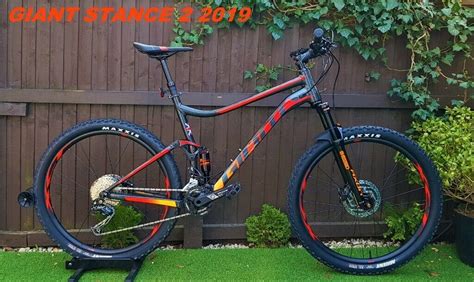 Rigid mountain bikes have no suspension, but the comfort can be increased with the right (usually lowered) tire pressure. Giant Stance 2 2019 Full Suspension Mountain Bike rrp1399 ...