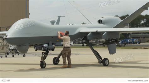 Mq 9 Reaper Uav Unmanned Aerial Vehicle Stock Video Footage 9023597