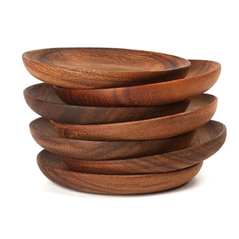 This Charming Set Of Acacia Wood Dinner Plates Makes A Significant And