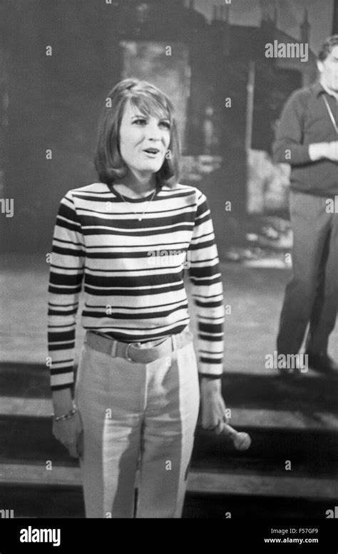 britische popsängerin sandie shaw deutschland 1960er jahre british pop singer sandie shaw