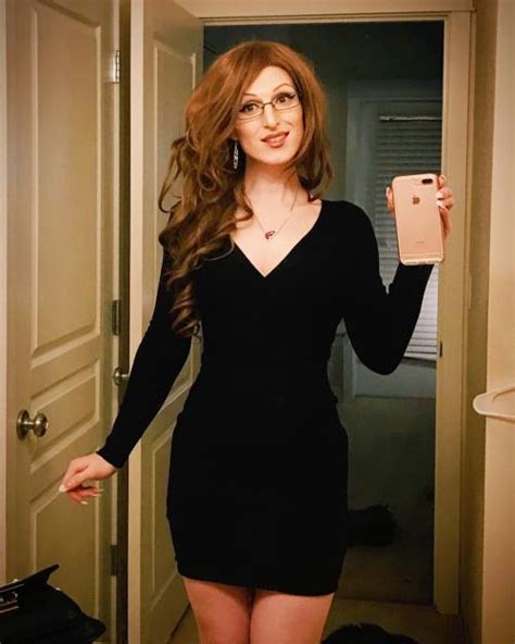 Gorgeous Crossdresser Selfie Tscraze