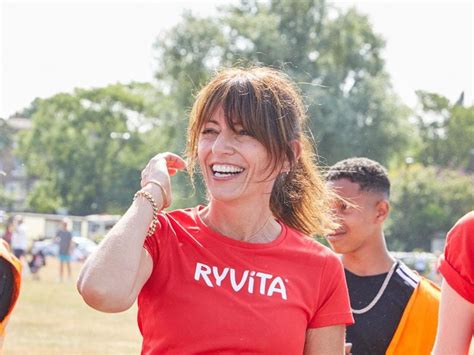 Davina Mccall Takes Part In Race For Life In Memory Of Sister Express