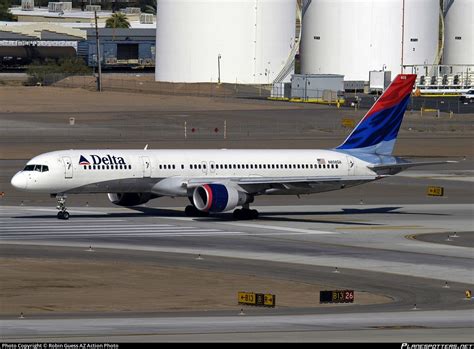 N608da Delta Air Lines Boeing 757 232 Photo By Robin Guess Az Action