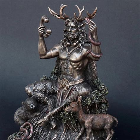 Cernunnos Statue Celtique Sous Le Monde Figurine De Dieu Assis Pour