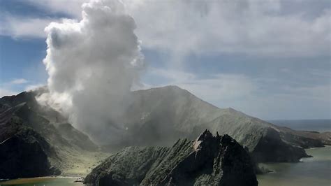 Naturkatastrophe In Neuseeland Deutscher Tourist Stirbt Nach Vulkanausbruch N Tvde