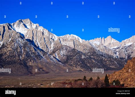 Mount Whitney And Lone Pine Peak California Usa Stock Photo Alamy
