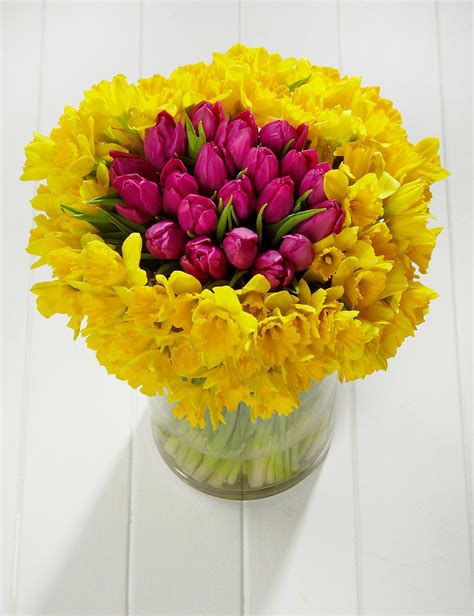 Not sure what flower bouquet you need to order?choose from our large bouquet designs. 100 Stem Bouquet | Bouquet, Bloom, Flowers