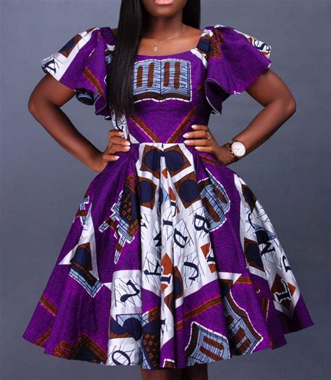 Pin By Fashion Trends By Merry Loum On Mode Africaine African Wear Dresses Latest African
