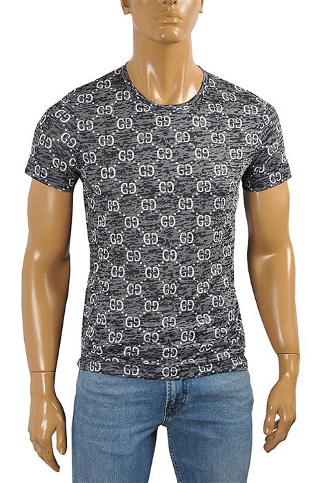 Shop printed and embroidered styles. Mens Designer Clothes | GUCCI cotton T-shirt with GG print 254