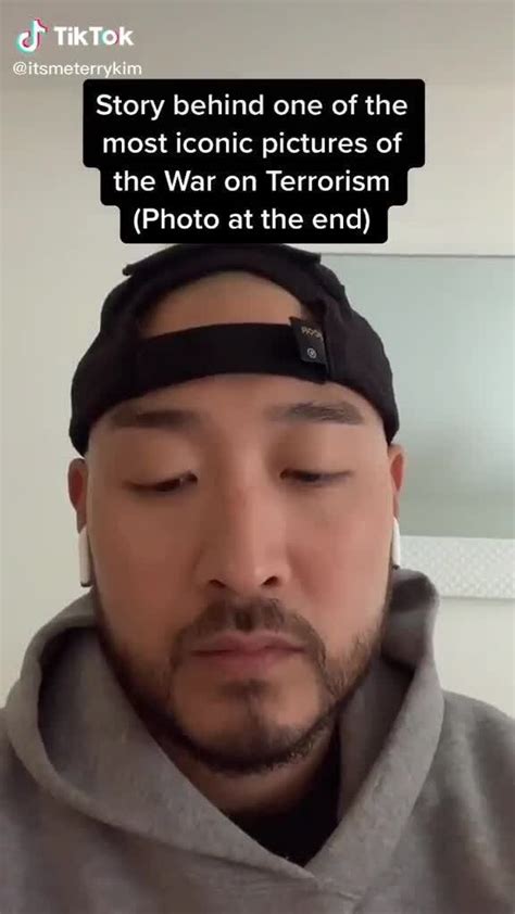 Itsmeterrykim Story Behind One Of The Most Iconic Pictures Of The War