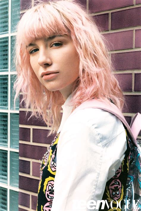 meet charlie barker the pink haired social media star taking runways by storm light pink hair