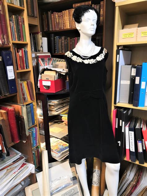 Vintage treasure trove – Natter With Sawyer