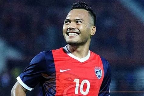 setelah 10 tahun akhirnya ada pemain malaysia yang bermain di liga indonesia bola nusantara