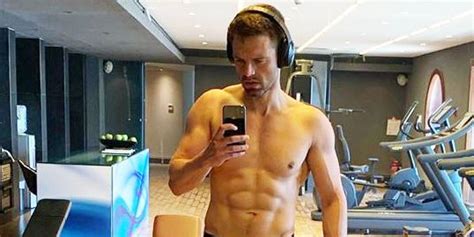 Core Workout Sebastian Stans Session Will Build Six Pack Abs