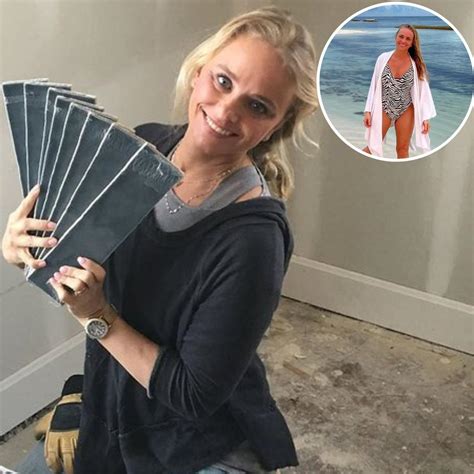 ‘bargain Mansions’ Host Tamara Day’s Bikini Looks Are Gorgeous See Her Swimsuit Photos