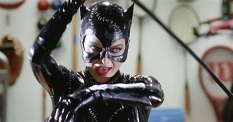 Catwoman Trends As Unearthed Video Shows Michelle Pfeiffer Beheading 4