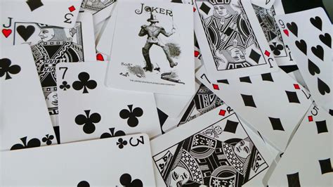 Tarot can be read using a simple deck of playing cards. How to Read Playing Cards for Love | Exemplore