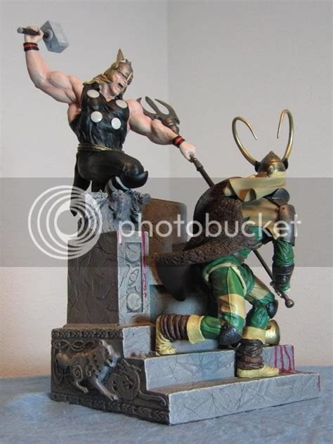Figura Thor Vs Loki