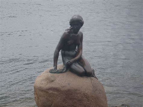 The Little Mermaid Statue In Copenhagen Denmark Little Mermaid Statue