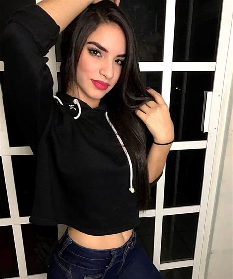 💗 Loiza 2ne1 Allison Youtubers Poses Crop Tops Casual Instagram Girls