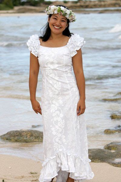 Be sure to keep checking back with us as we are constantly updating our wedding dress collections with new styles. Wedding dress Hawaiian Style | ruffle shoulder Hawaiian ...
